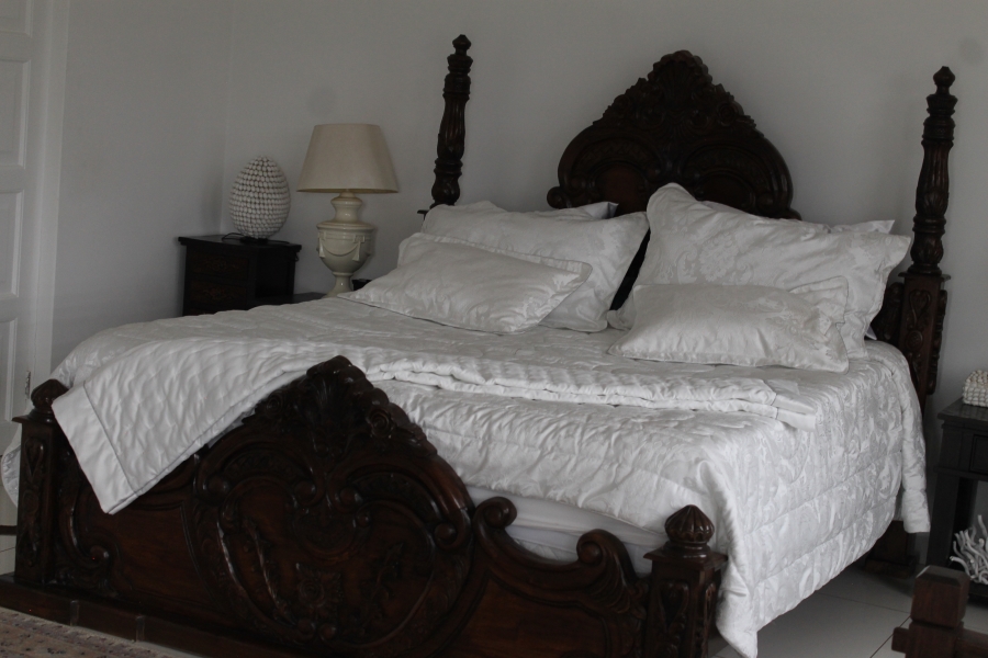 6 Bedroom Property for Sale in The Coves North West